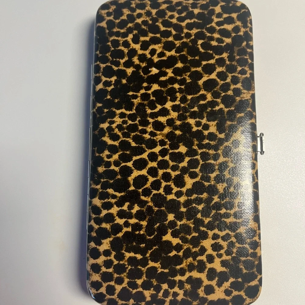 Hard case wallet - Picture 3 of 5